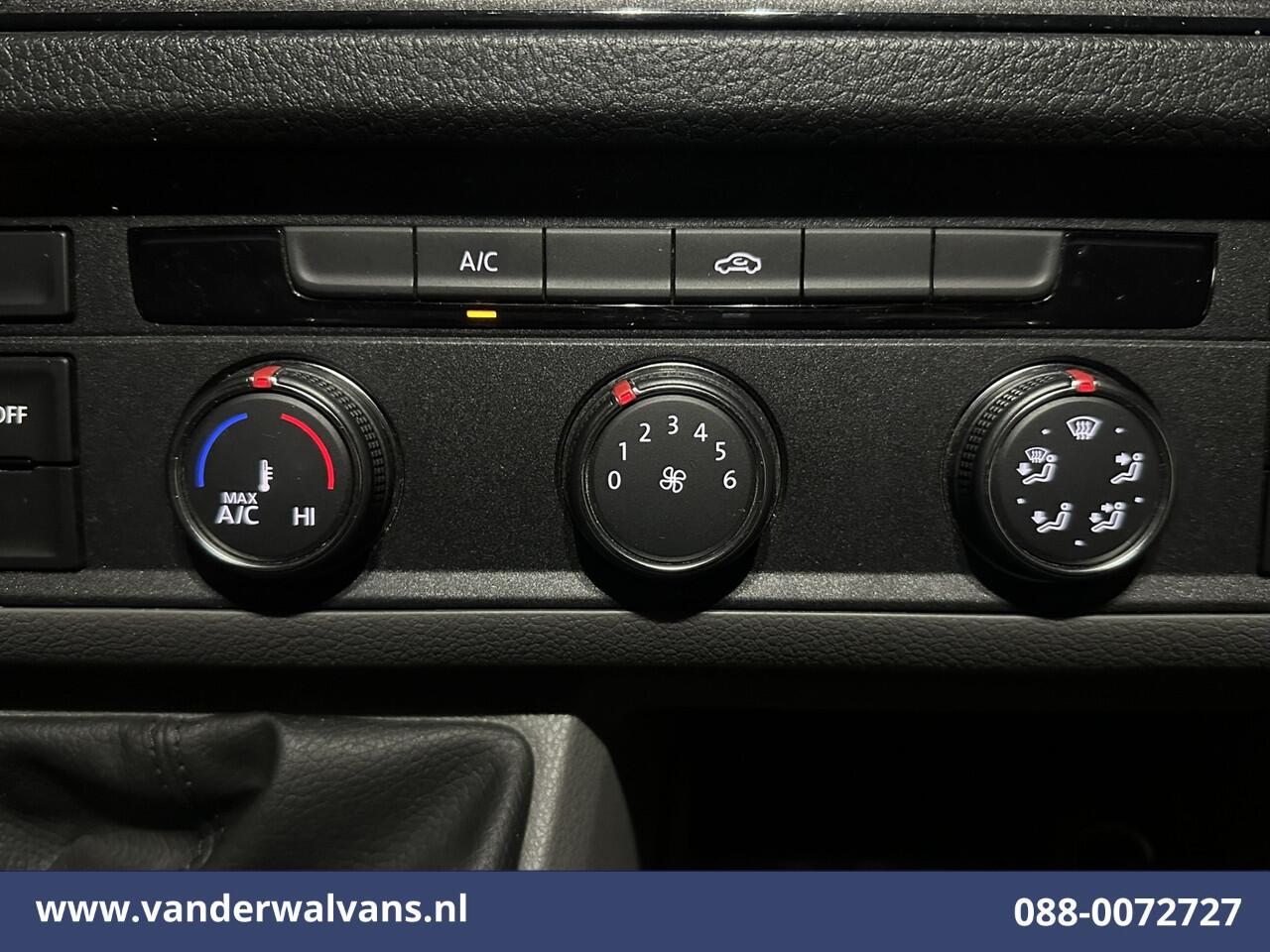 Volkswagen CRAFTER 2.0 TDI 141pk L3H3 L2H2 Euro6 Airco | Camera | Apple Carplay | Android Auto | Cruisecontrol | Massagestoel Chauffeursstoel