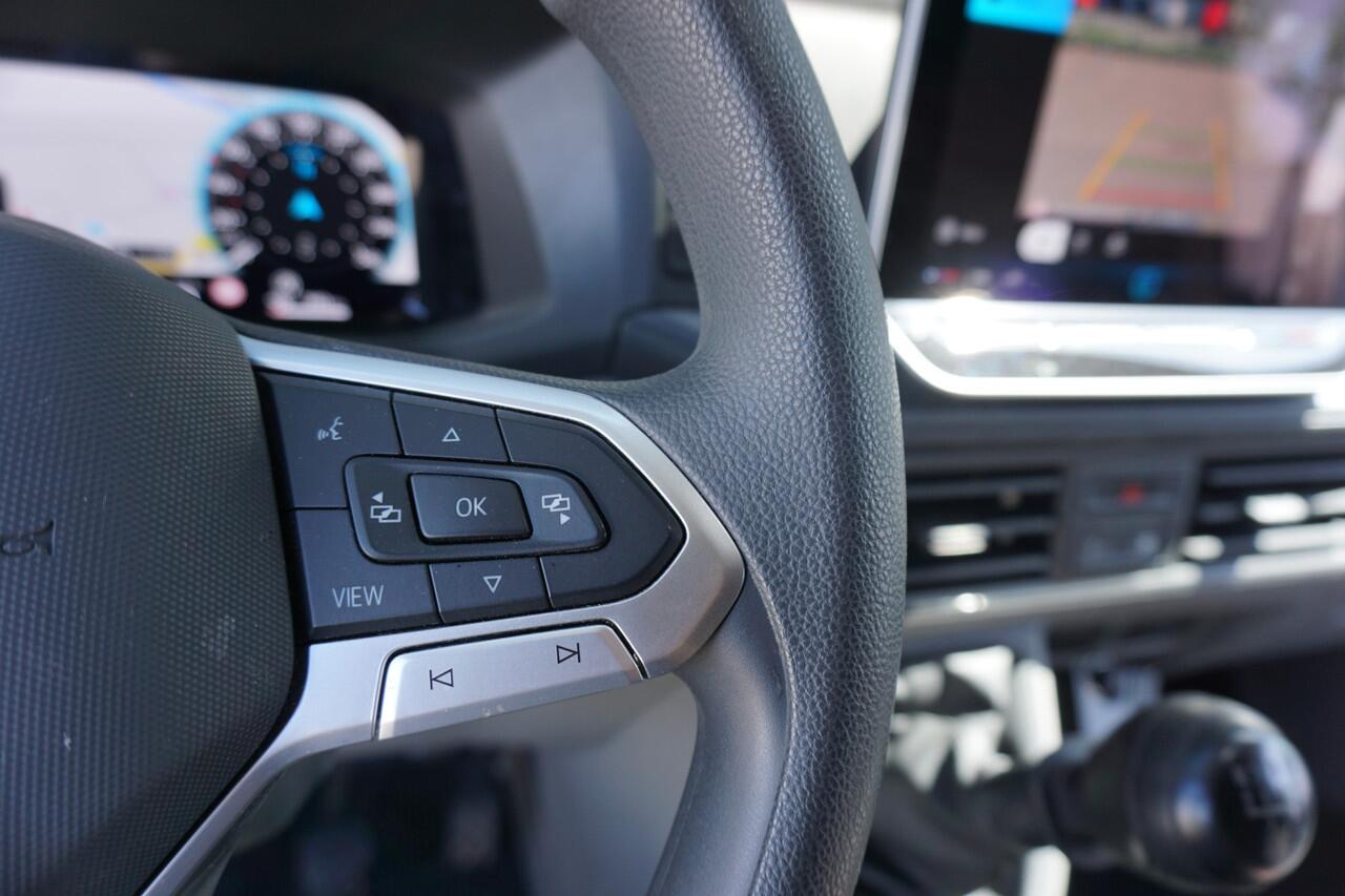 Volkswagen CRAFTER 35 140PK L3H3/L2H2 Apple Carplay Cruise Camera Trekhaak Digitaal Dashboard BPM Vrij