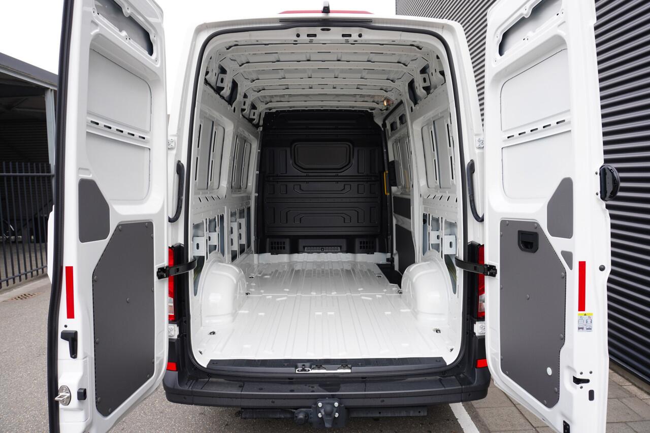 Volkswagen CRAFTER 35 2.0 TDI 140PK L3H3 Trendline, Modeljaar 2025, App Connect, Trekhaak