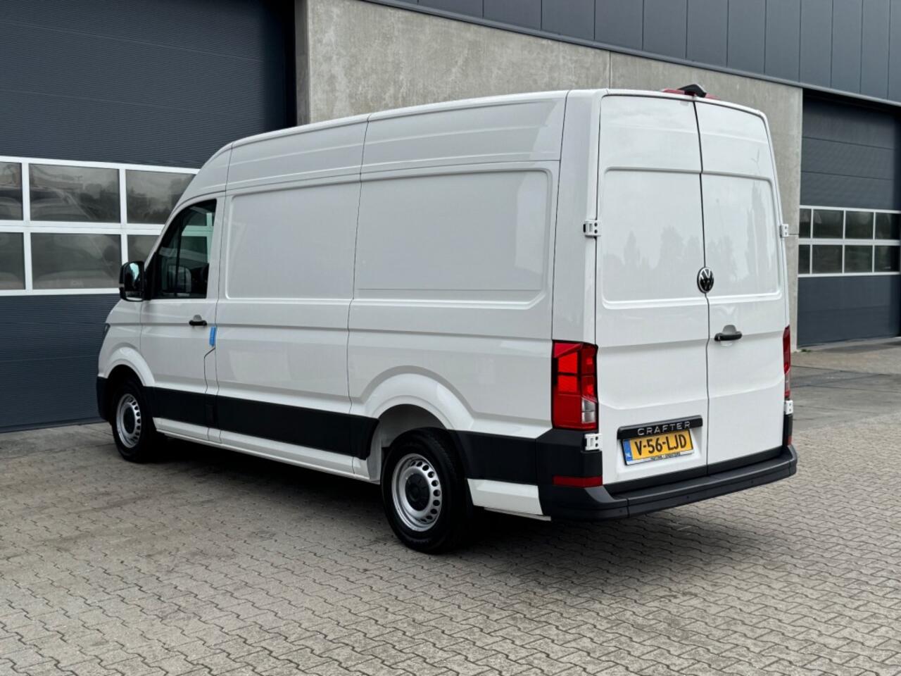 Volkswagen CRAFTER 35 2.0 TDI L3 H3 Koelwagen Carrier standby - koelen en verwarmen!