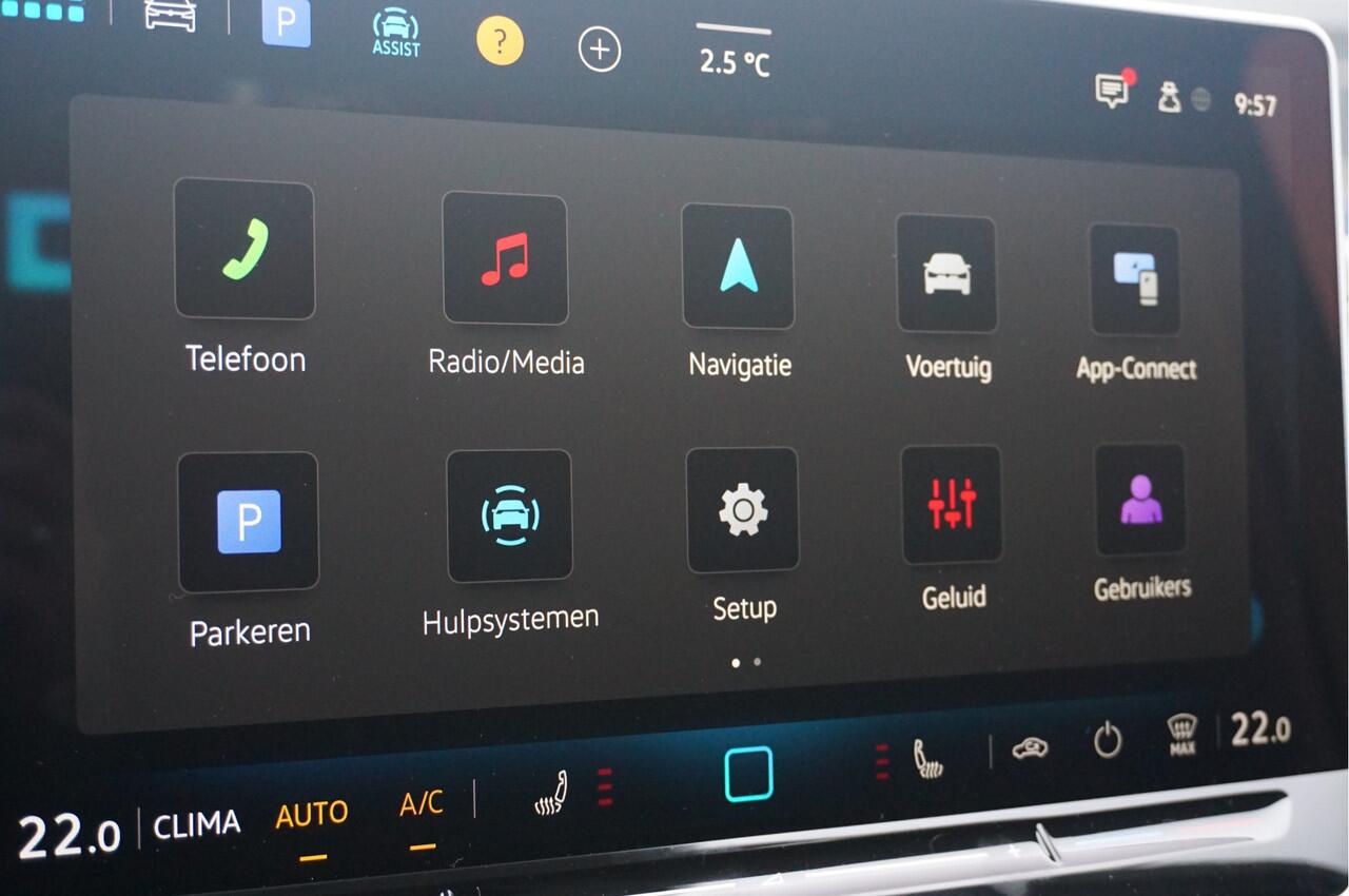 Volkswagen CRAFTER 35 177PK L3H2 AUT Facelift BPM VRIJ!! 13" Navi, Cam, Gev. Stoel, Alarm, LED!! NR. 322