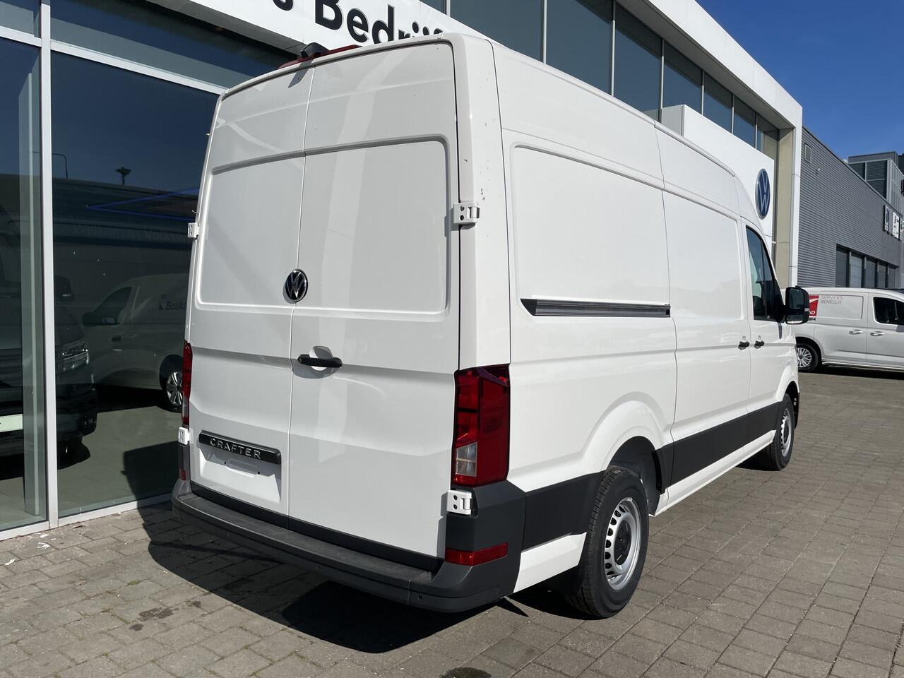 Volkswagen CRAFTER 35 2.0 TDI L3H3 Trendline 140PK hand facelift