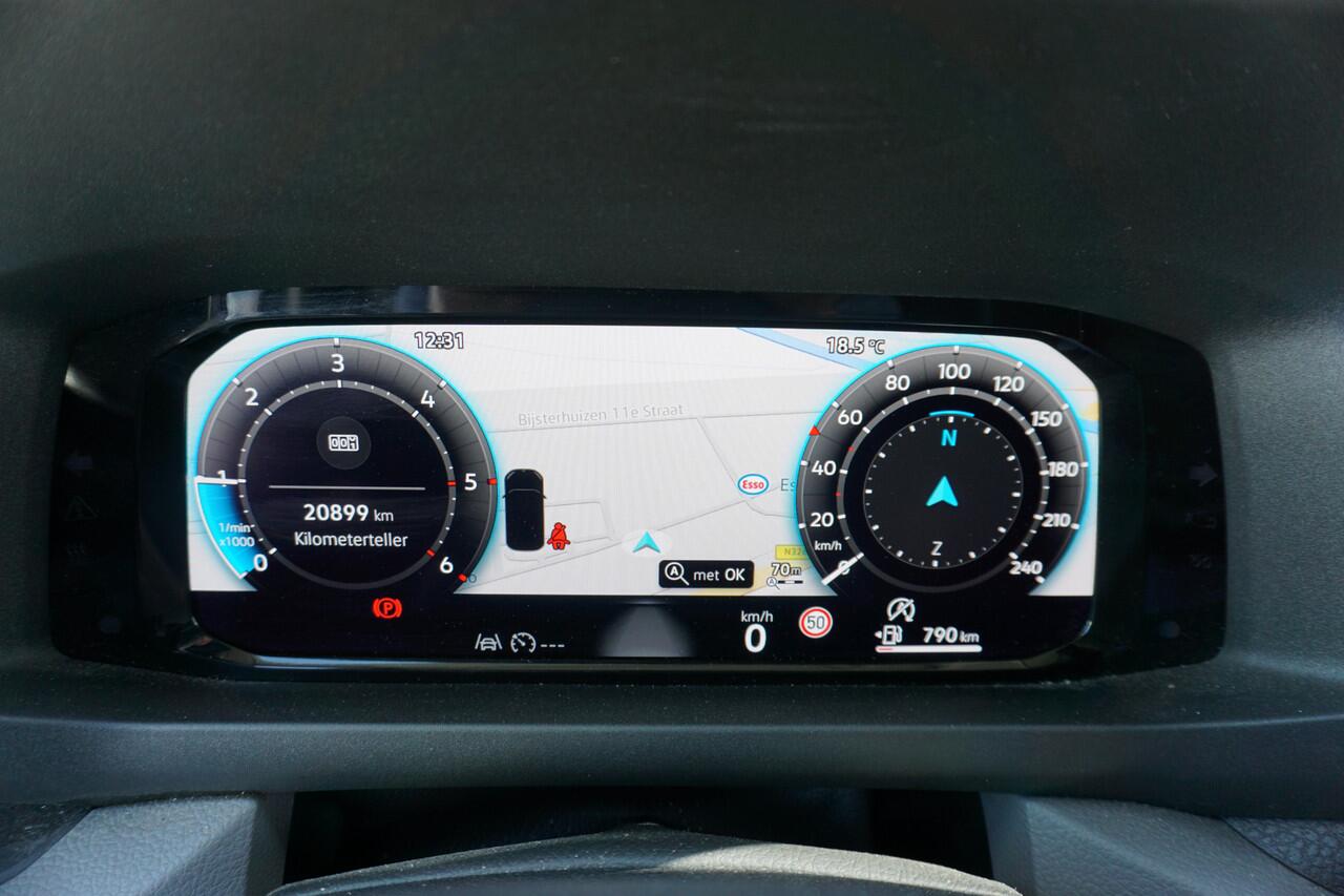 Volkswagen CRAFTER 35 140PK L3H3/L2H2 Apple Carplay Cruise Camera Trekhaak Digitaal Dashboard BPM Vrij