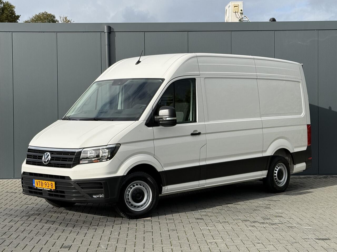 Volkswagen CRAFTER 35 2.0 TDI HIGHLINE+ / L3H3 / 750 KG DHOLLANDIA HYDR. LAADKLEP / AIRCO / CRUISE / NAVI / CAMERA / CARPLAY