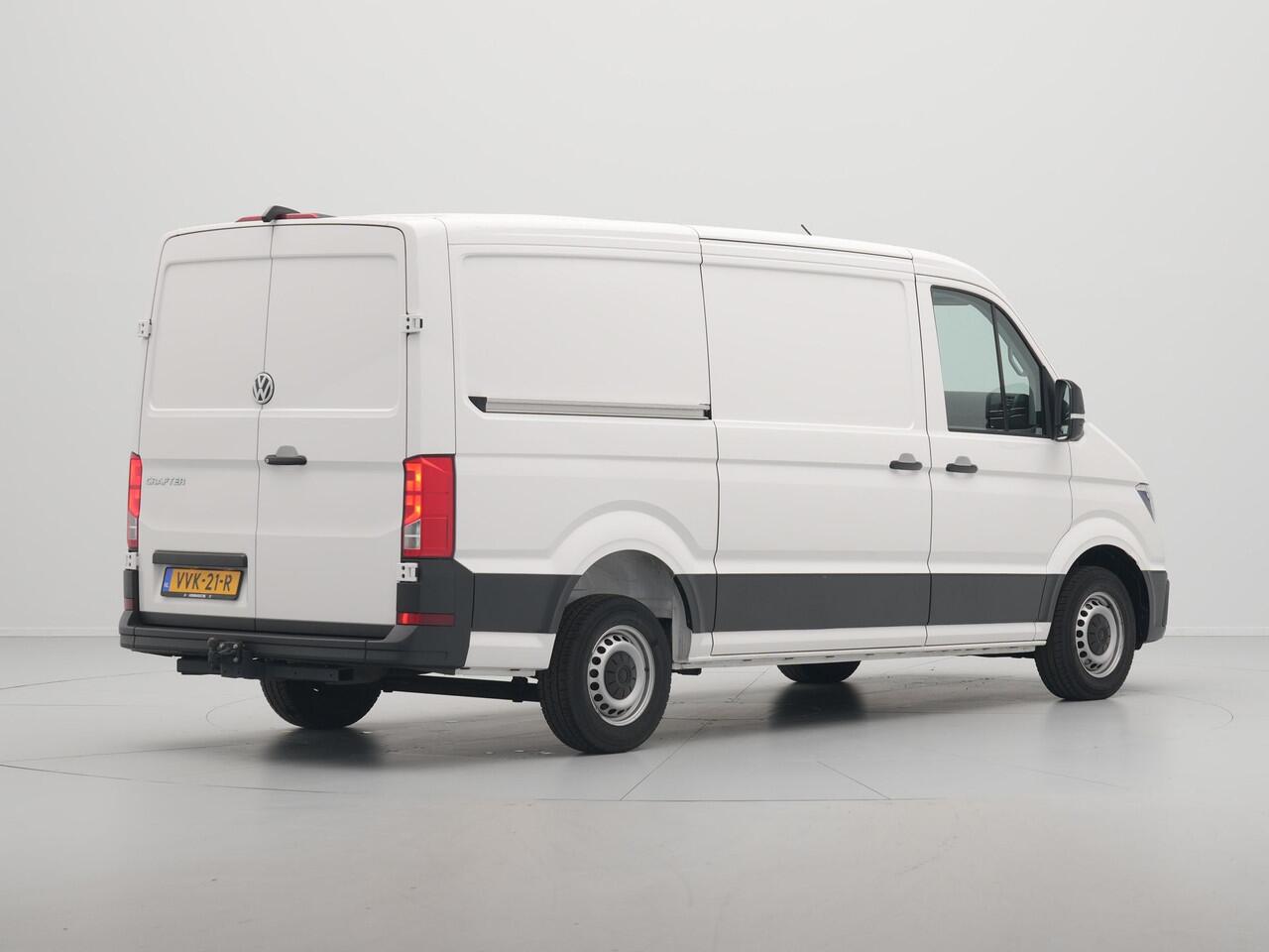 Volkswagen CRAFTER 30 2.0 TDI L3H2 Trendline Trekhaak Navigatie Carplay Cruise