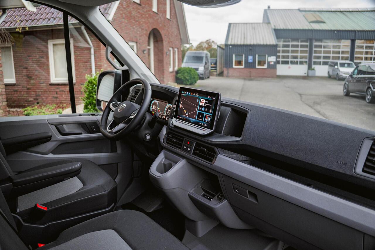 Volkswagen CRAFTER 2.0 TDI 140PK Automaat L3H3 2x Schuifdeuren LED | NAVI | Camera | Trekhaak | Airco |