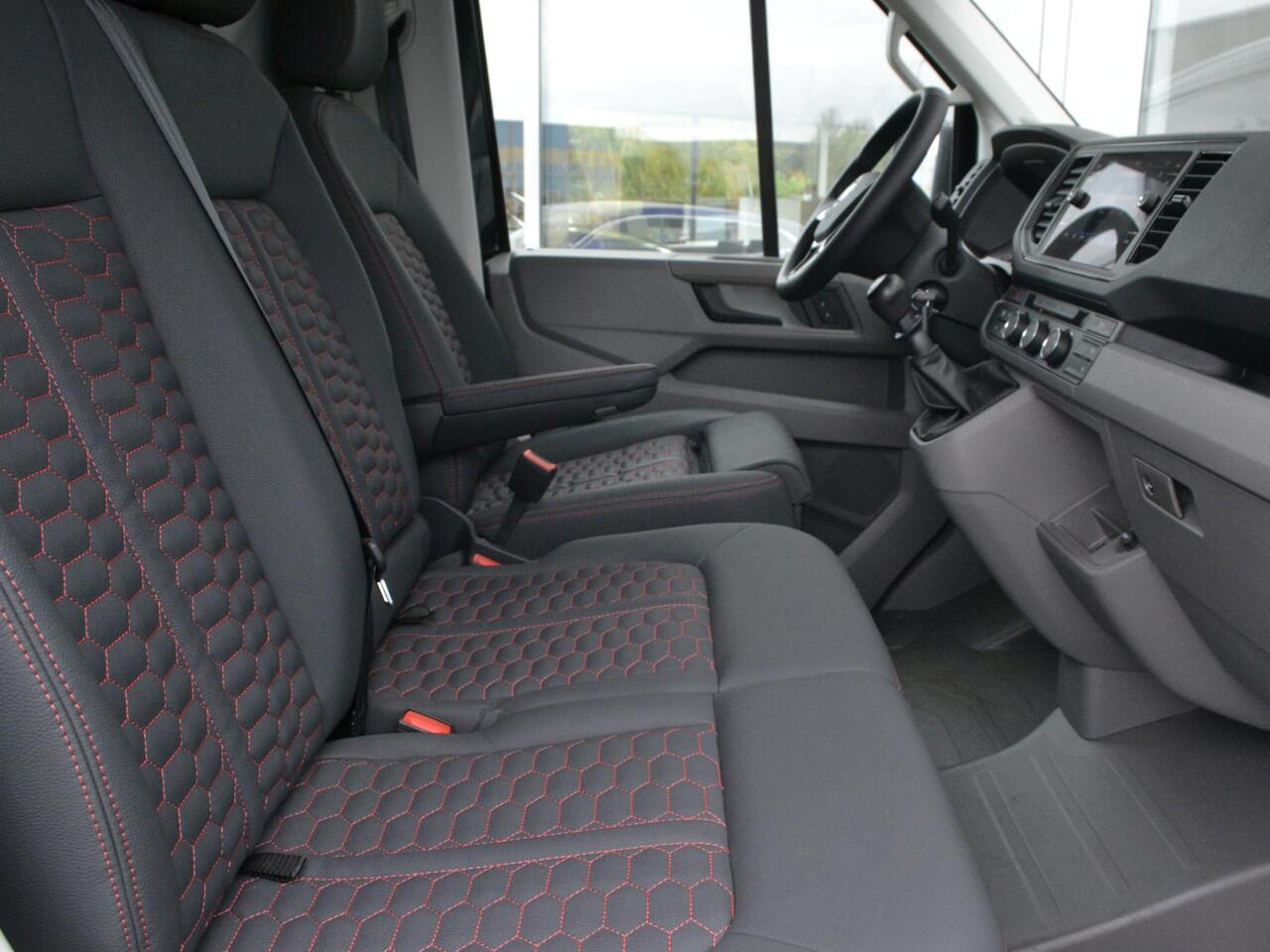 Volkswagen CRAFTER Bedrijfswagens Exclusive 2.0TDi 177pk "Hero Edition" L3H2 273918