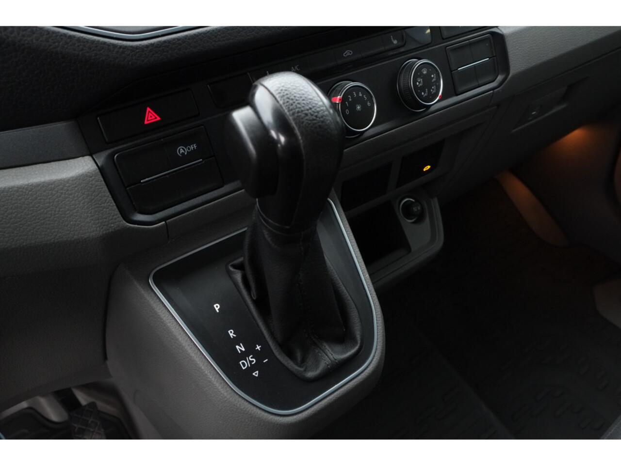 Volkswagen CRAFTER 35 2.0 TDI 177pk AUT Bakwagen met laadklep