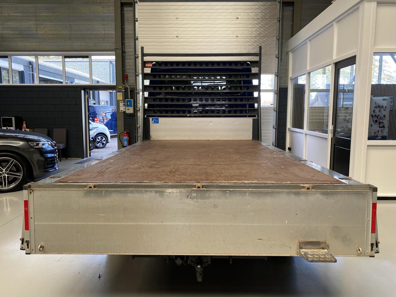 Volkswagen CRAFTER 35 2.0 TDI L4 EL DC Highline Cruise, Carplay, Navi, 7 Persoons