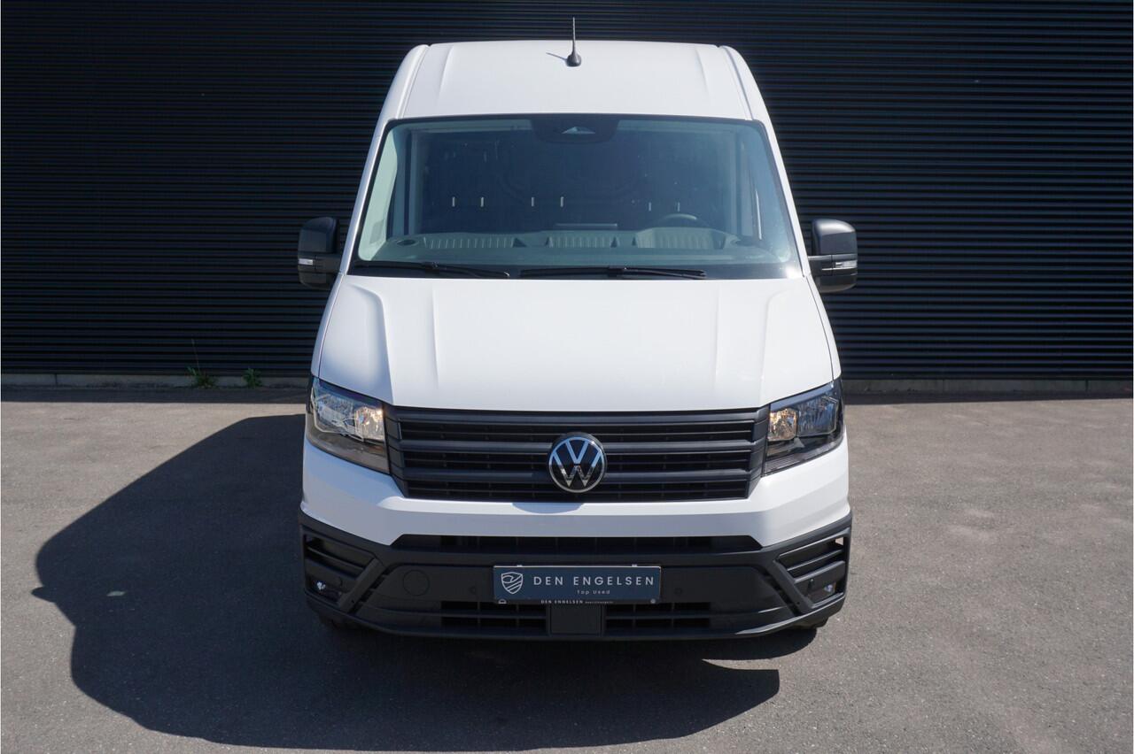 Volkswagen CRAFTER 35 140PK L3H3/L2H2 Apple Carplay Cruise Camera Trekhaak Digitaal Dashboard BPM Vrij