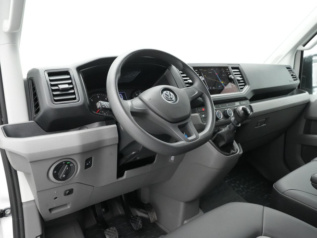 Volkswagen CRAFTER 30 2.0 TDI L3H2 Trendline Trekhaak Navigatie Carplay Cruise