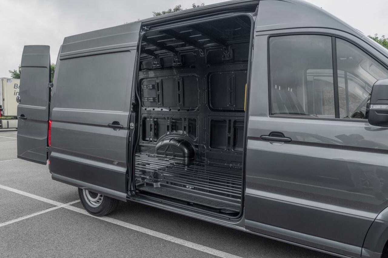 Volkswagen CRAFTER GP L3H3 2.0 TDI 140pk 3.5T Trendline /Direct leverbaar /BPM-vrij