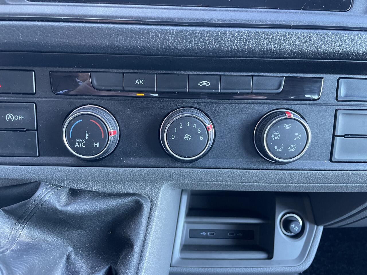 Volkswagen CRAFTER 35 2.0 TDI L4 DC Comfortline Airco - Bluetooth - Cruise control - start/stop systeem - Mistlampen voor - Centrale vergrendeling met afstandsbediening - 7 persoonswagen