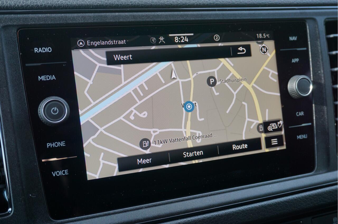 Volkswagen CRAFTER 35 177PK L3H3 AUT BPM VRIJ!! Navi, Cam, Adap. Cruise, LED!! NR. 220