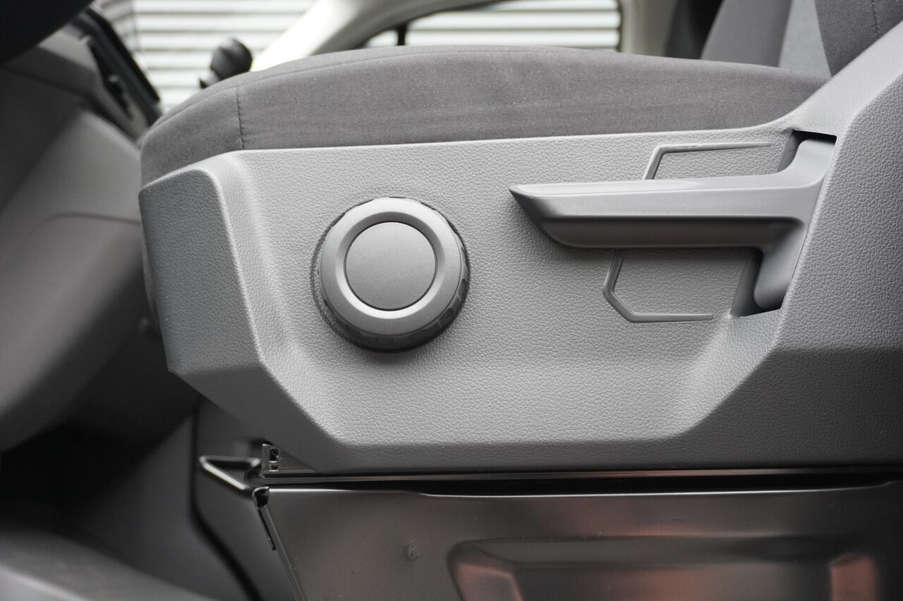 Volkswagen CRAFTER 35 2.0 TDI 140PK L3H3 Trendline, Modeljaar 2025, App Connect, Trekhaak