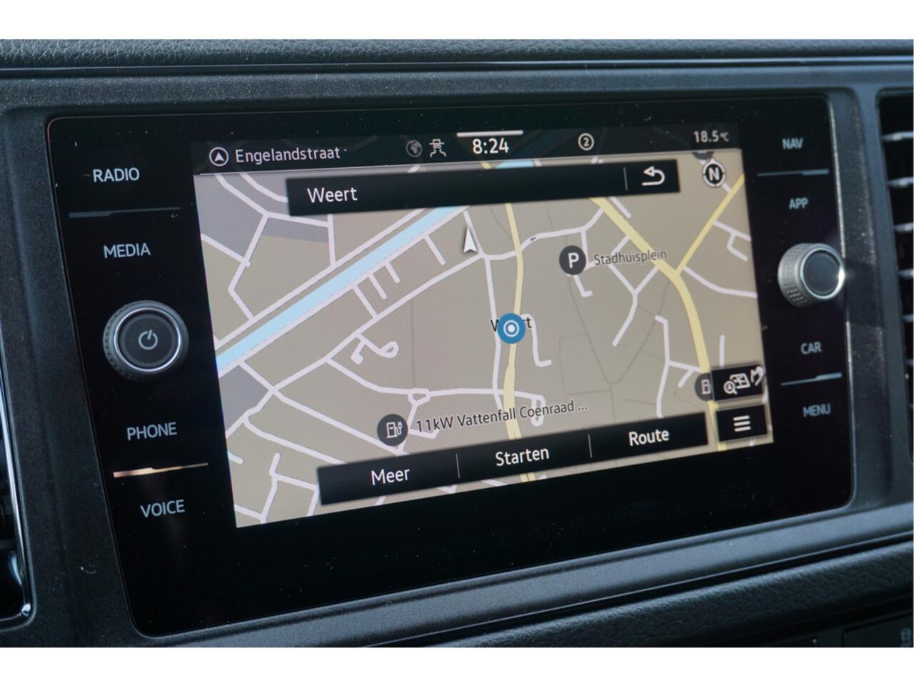 Volkswagen CRAFTER 35 177PK L3H3 AUT BPM VRIJ!! Navi, Cam, ACC, Gev. Stoel, LED NR.200