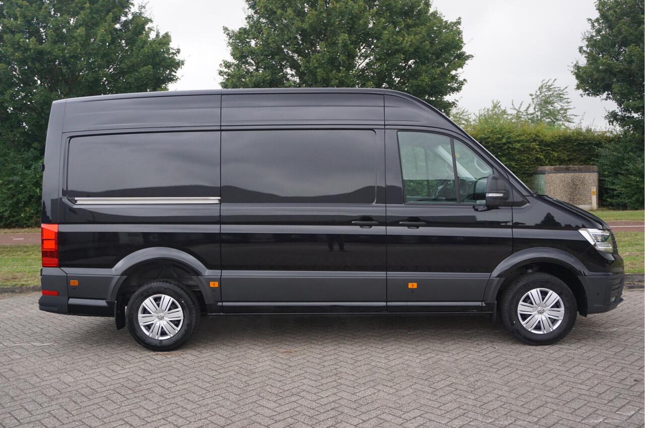 Volkswagen CRAFTER 35 177PK L3H3 AUT BPM VRIJ!! Navi, Cam, Adap. Cruise, LED!! NR. 220