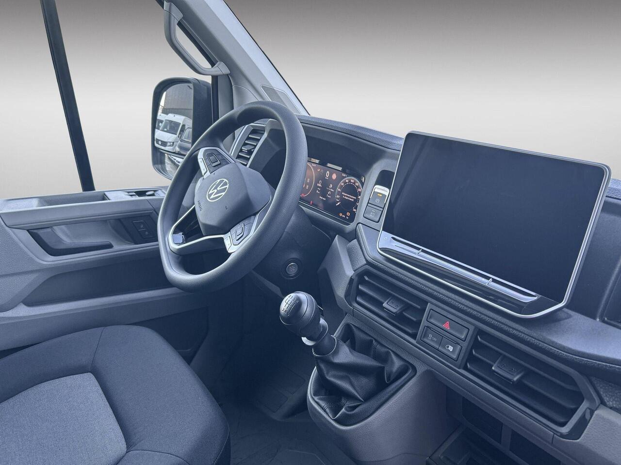 Volkswagen CRAFTER Bedrijfswagens Trendline L3H3 35 (140 pk) 103 kW pk 6 versn. Hand | BPM vrij | Vierseizoensbanden | Trekhaak met vaste kogel (inclusief aanhangwagenstabilisator) | Middelhoog dak (h3) | Achteruitrijcamera (rear view) |