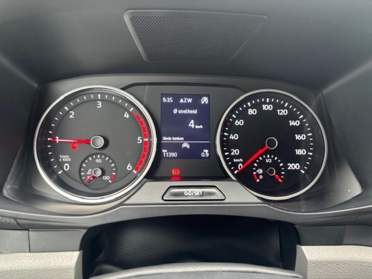 Volkswagen CRAFTER L3H3 2.0 TDI 140pk 3.5T Exclusive-Edition /BPM-vrij