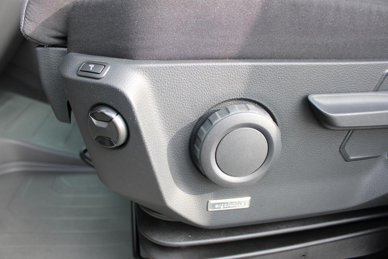 Volkswagen CRAFTER 35 Dubbel Cabine 2.0 TDI 140PK L3H3 |LED|AUTOMAAT|18-INCH|CAMERA|