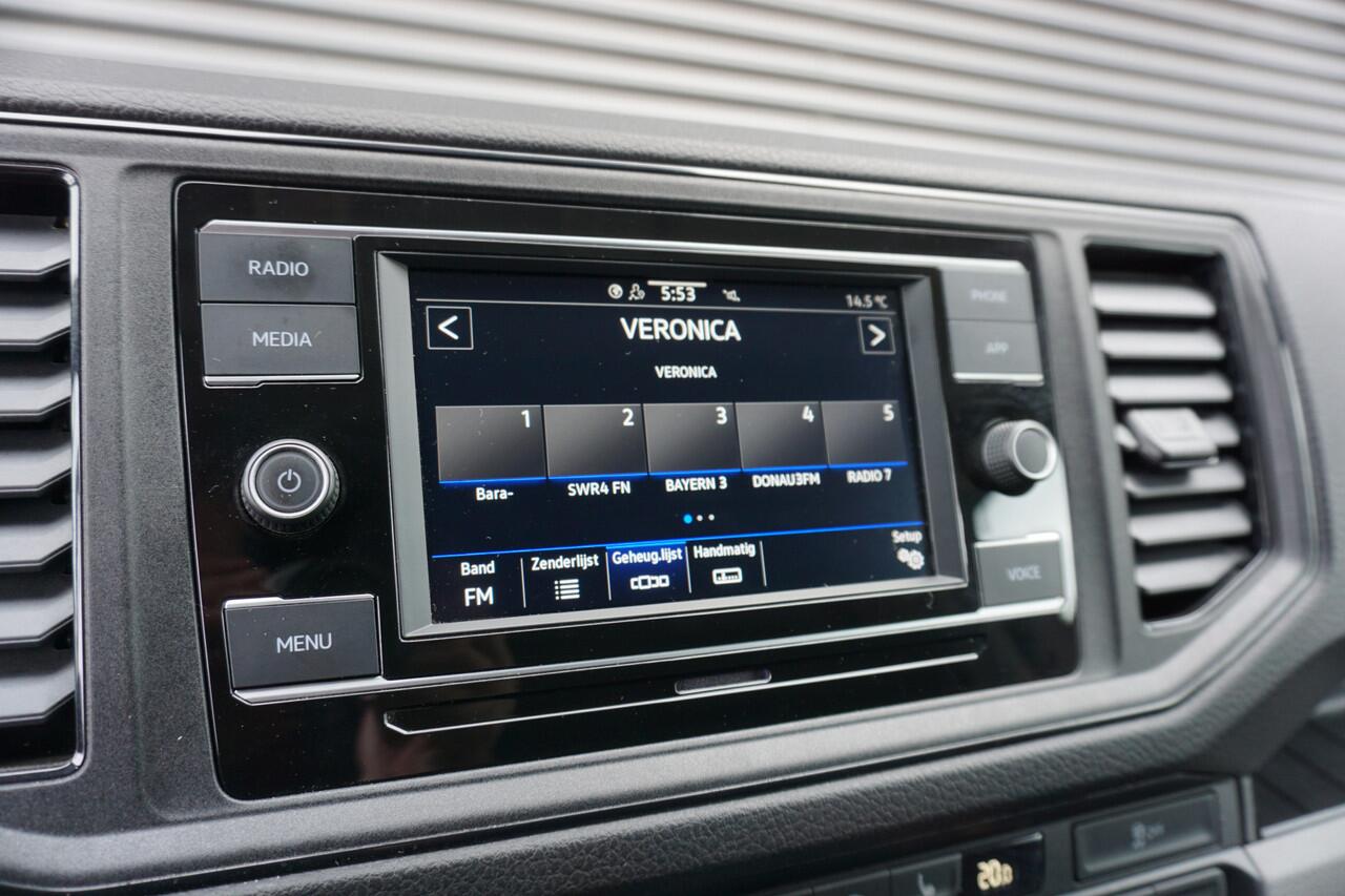 Volkswagen CRAFTER 35 163PK Automaat RWD L3H3/L2H2 Apple Carplay 3,5T Trekhaak Camera Clima Stoelverwarming