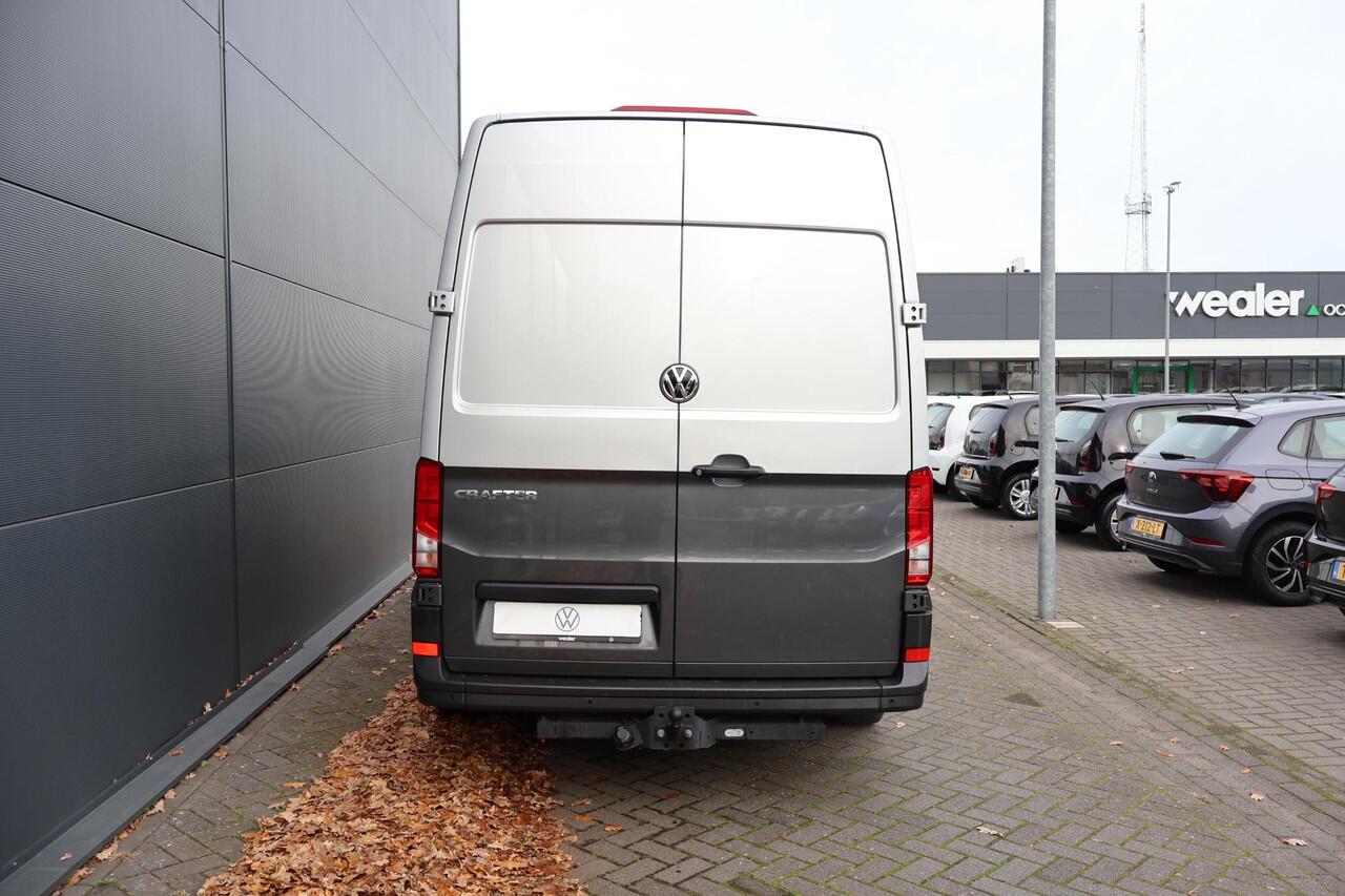 Volkswagen CRAFTER 35 2.0 TDI L3H3 Comfortline EURO VI | 140 PK | Trekhaak | Cruise control | Navigatiesysteem |
