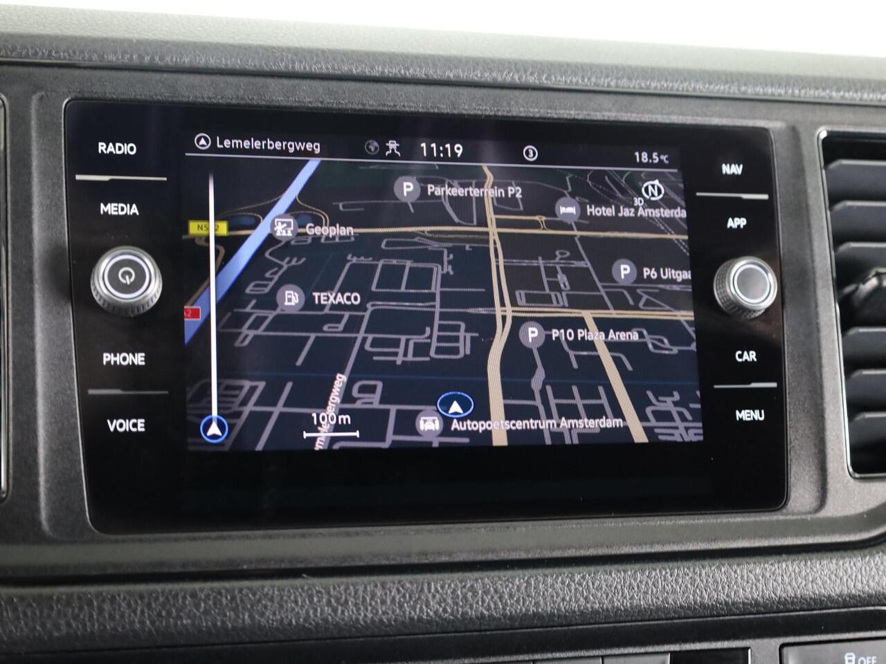 Volkswagen CRAFTER 35 2.0 TDI L3H3 EURO VI 140 pk Automaat| Verlengde garantie | Navigatie | Parkeersensoren | Achteruitrijcamera | Cruise control | Apple Carplay/Android Auto |