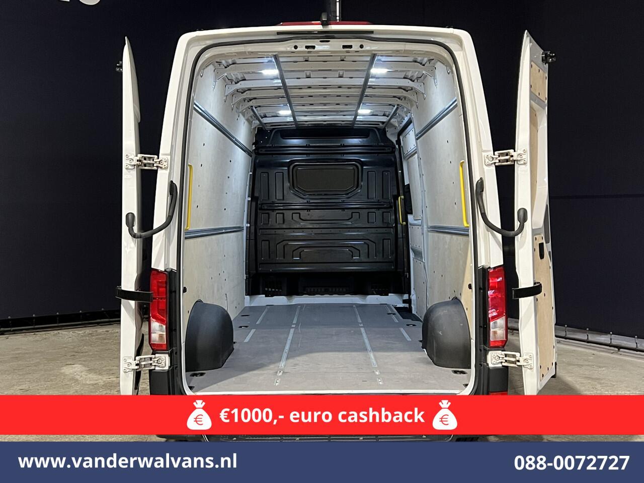 Volkswagen CRAFTER 2.0 TDI 140pk Automaat L4H3 L3H2 Euro6 Airco | Navigatie | Apple carplay | Camera Cruisecontrol, android auto, parkeersensoren, bijrijdersbank, 270 gr. achterdeuren