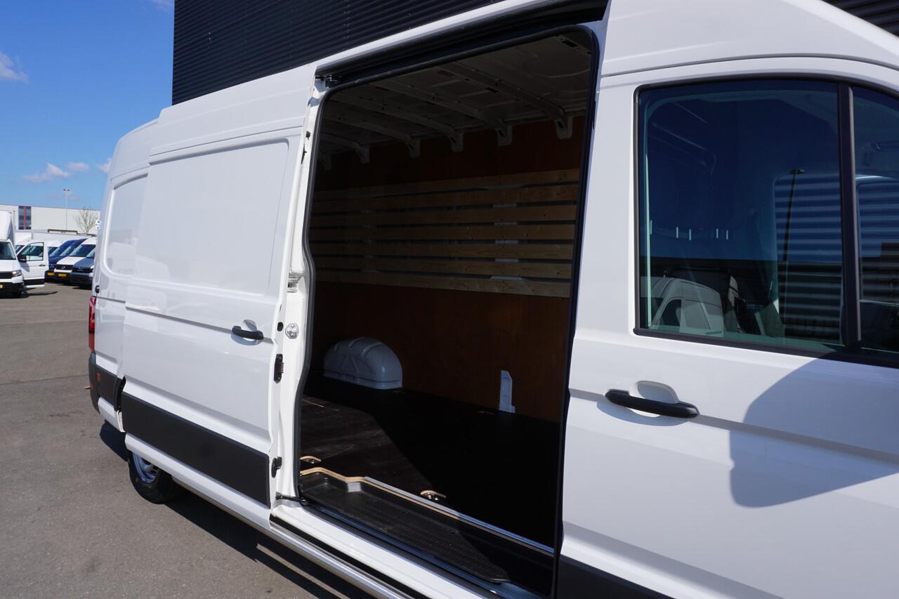 Volkswagen CRAFTER 35 140PK Automaat L4H3/L3H2 Highline FACELIFT Apple Carplay Cruise Navi Parkeersensoren Digitaal dashboard