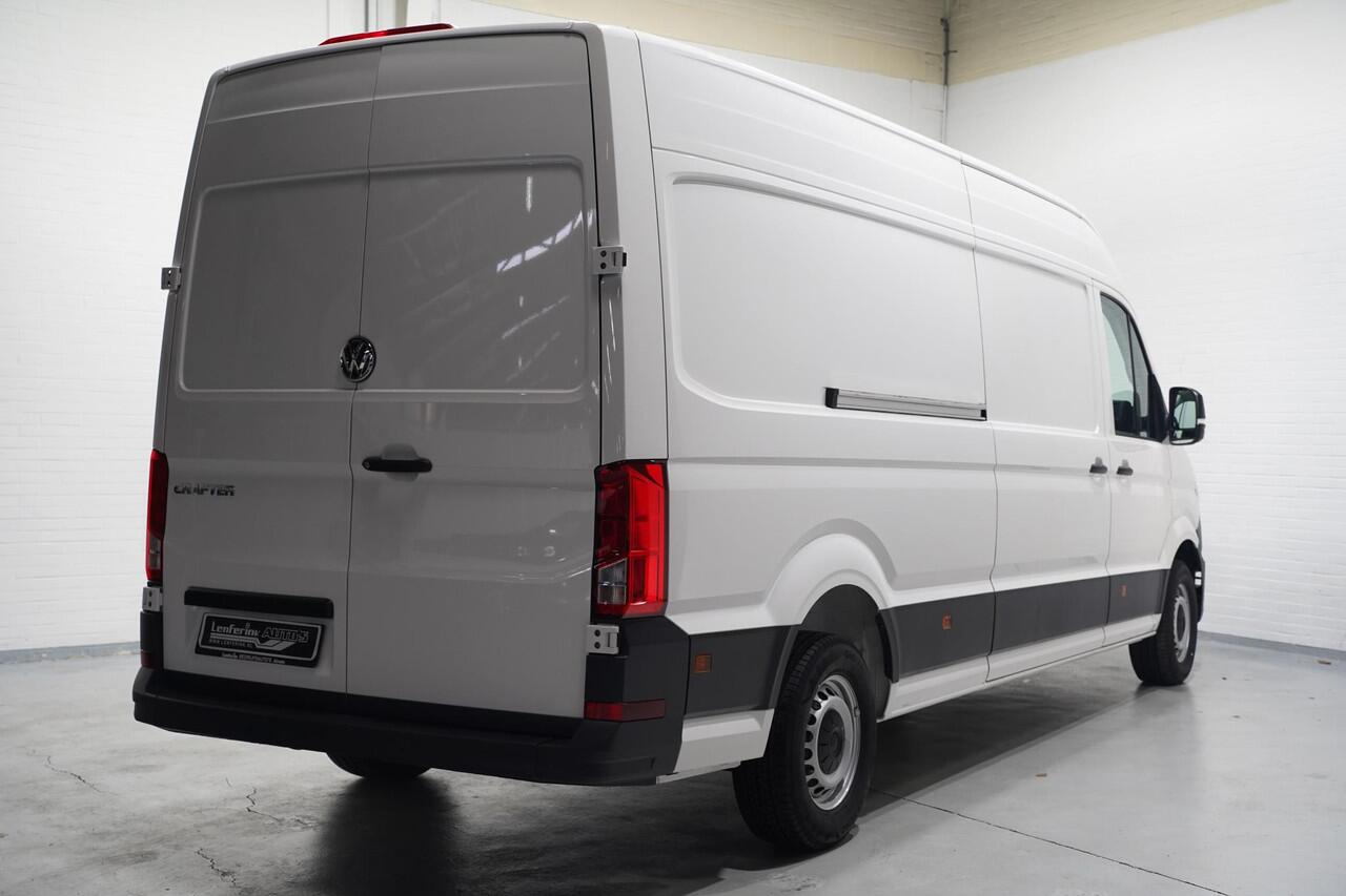 Volkswagen CRAFTER 2.0 TDI 140 pk L4H3 Airco, Cruise Control Geveerde Stoel, PDC V+A, 3-Zits, Nieuw ongebruikt