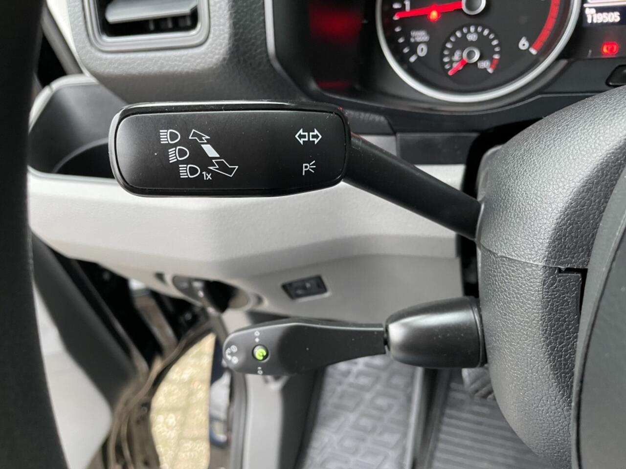 Volkswagen CRAFTER 35 2.0 TDI L4H3 | 177 PK | Trekhaak | Camera