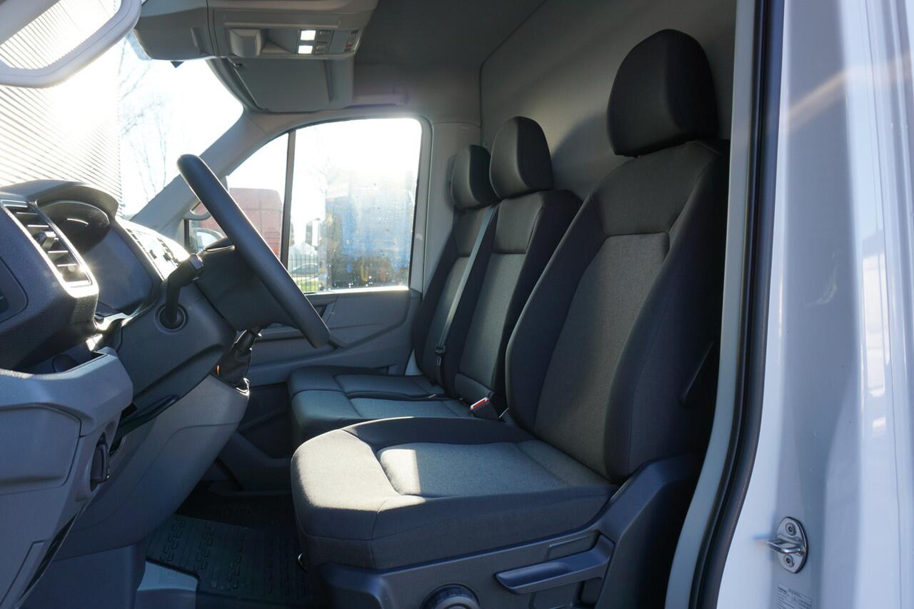 Volkswagen CRAFTER 50 177PK Dubbellucht L3H2/L2H1 Apple Carplay Camera Navi Tacho Cruise control