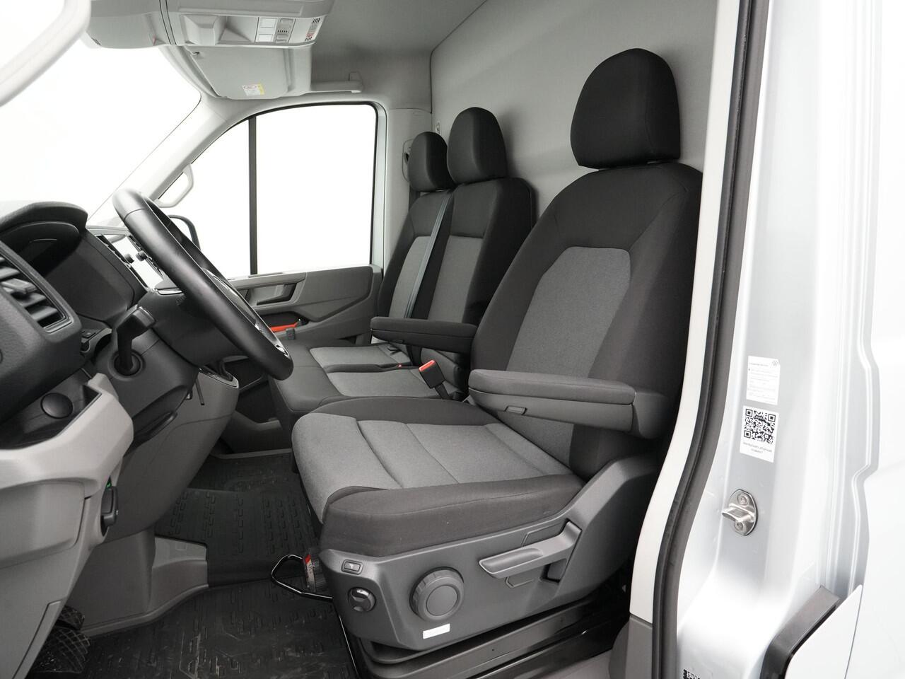 Volkswagen CRAFTER 30 2.0 TDI L3H3 Exclusive