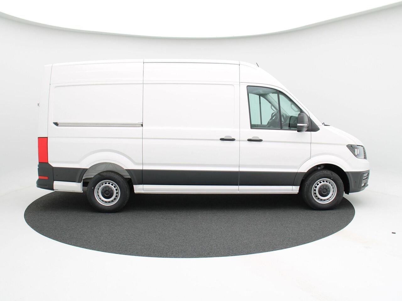 Volkswagen CRAFTER 35 2.0 TDI 176PK L3H3 Highline | V-02-KRD | Automaat | Cruise control | Trekhaak | Voorstoelen verwarmd |