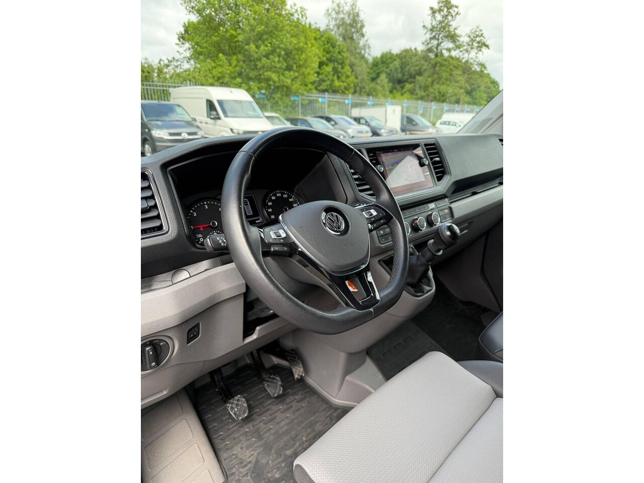 Volkswagen CRAFTER L3H3 2.0 TDI 140pk 3.5T Highline /BPM-vrij