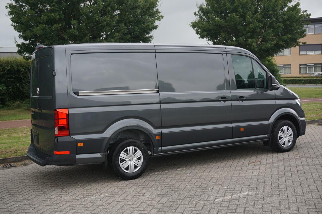 Volkswagen CRAFTER 35 177PK L3H2 AUT Facelift BPM VRIJ!! 13" Navi, Cam, Gev. Stoel, Alarm, LED!! NR. 314