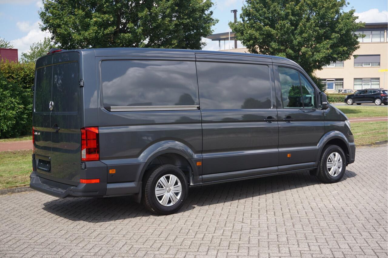 Volkswagen CRAFTER 35 177PK L3H2 AUT Facelift BPM VRIJ!! 13" Navi, Cam, Gev. Stoel, Alarm, LED!! NR. 315