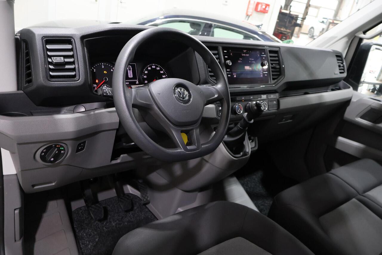 Volkswagen CRAFTER 35 2.0 TDI L3H3 Comfortline EURO VI | 140 PK | Trekhaak | Navigatiesysteem | Parkeersensoren |