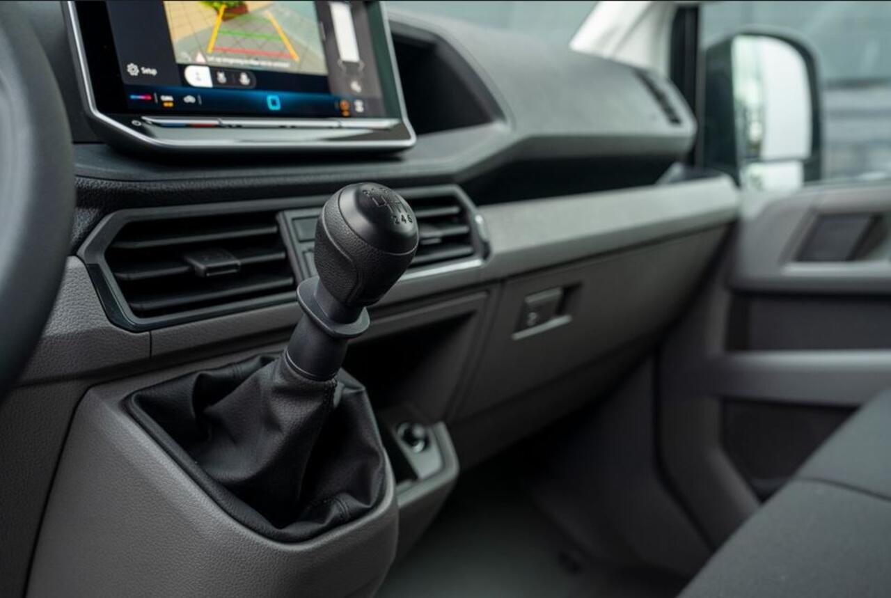 Volkswagen CRAFTER GP L3H3 2.0 TDI 140pk 3.5T FWD Trendline / Direct leverbaar / BPM-vrij