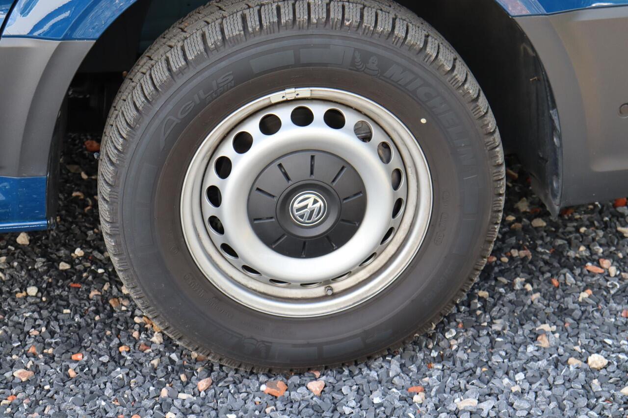 Volkswagen CRAFTER 35 2.0 TDI L3H3 Highl RWD 3,5T trekgewicht Dubbeleschuifdeur