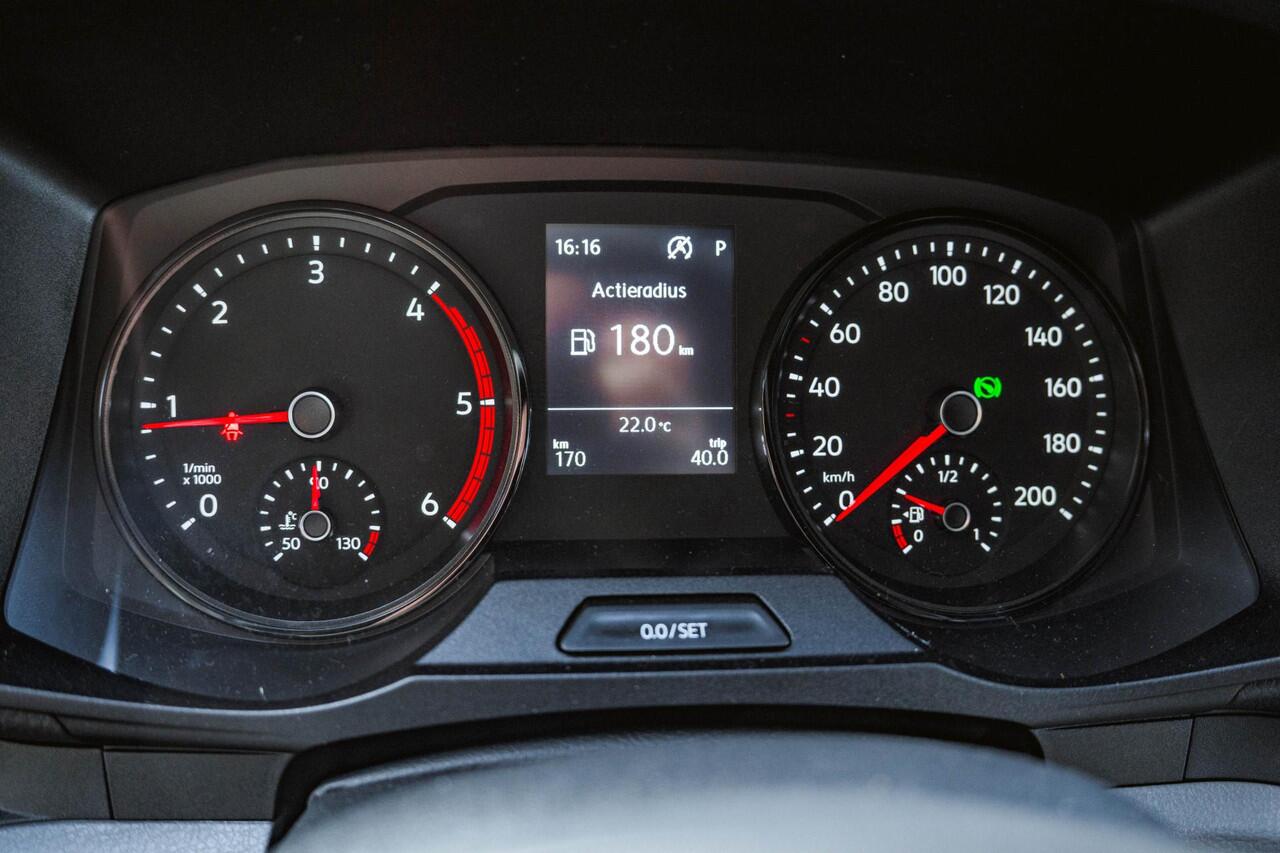 Volkswagen CRAFTER 2.0 TDI 140PK Automaat L4H3 PDC V+A | 3 zits. | Bluetooth | Cruise Controle |