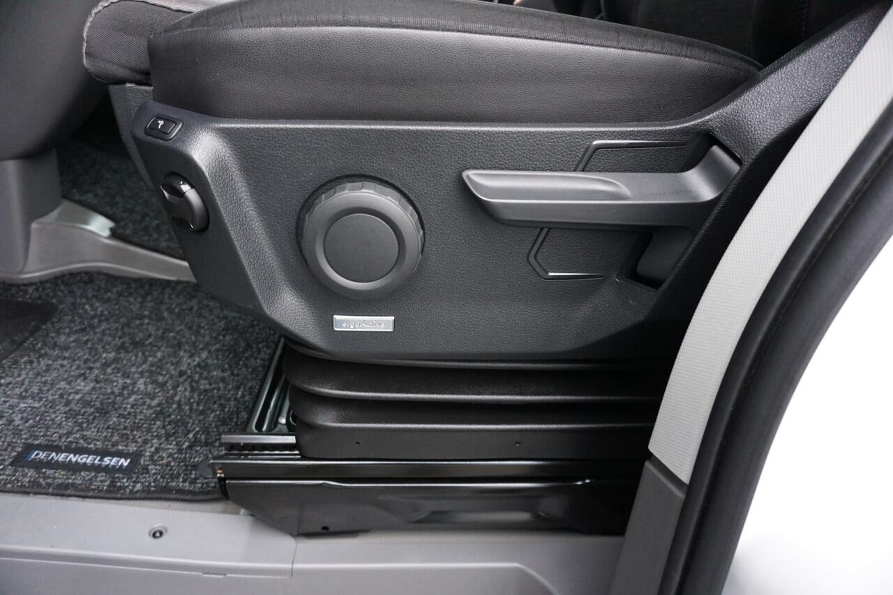 Volkswagen CRAFTER 50 177pk Automaat Bakwagen Laadklep Zijdeur Navigatie Camera Cruise control