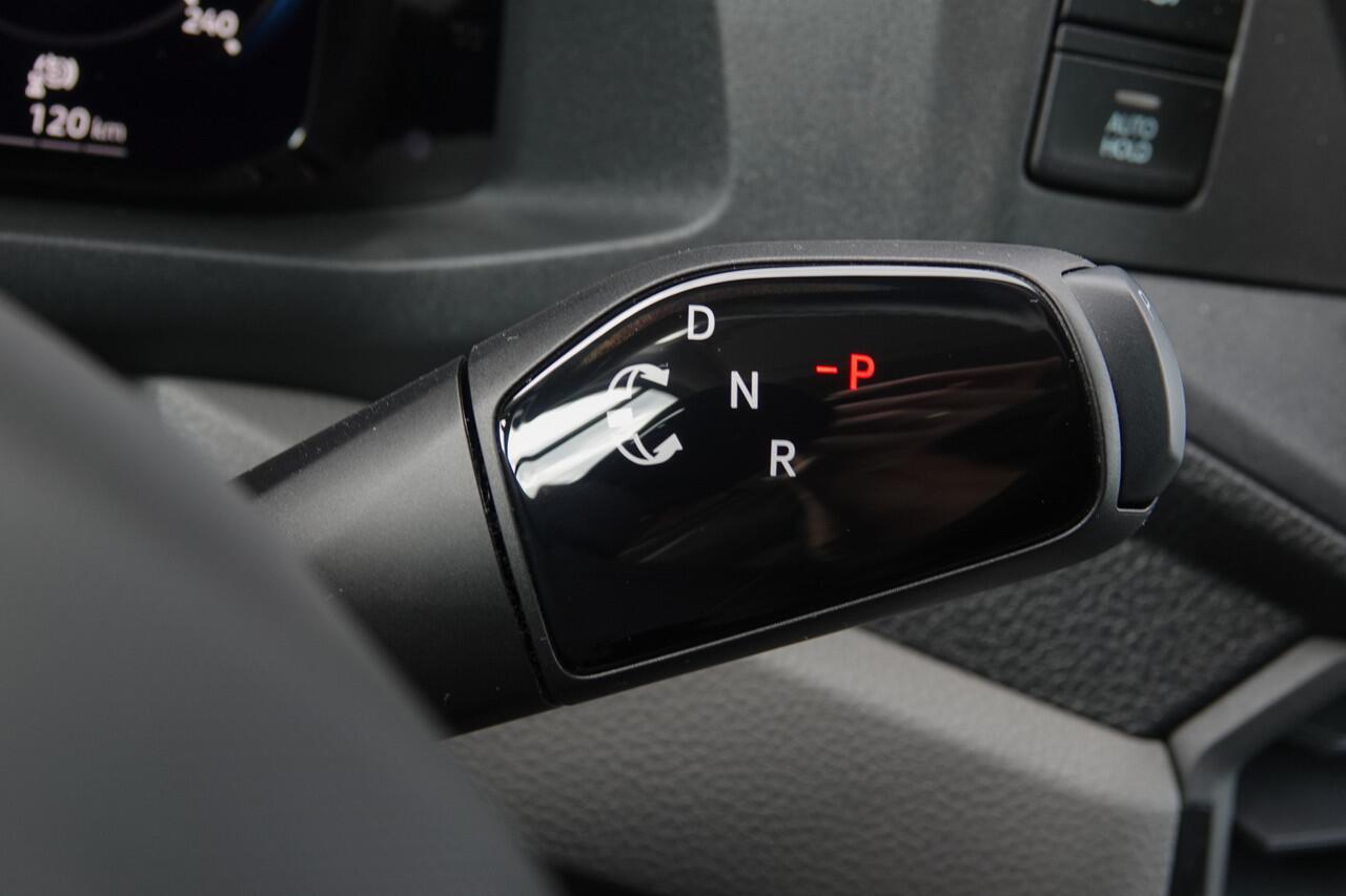 Volkswagen CRAFTER L3H2 2.0Tdi 177Pk Aut. | 2x Schuifdeur | Nieuw Model | 10,4" Display | 19'' | Oyster Silver