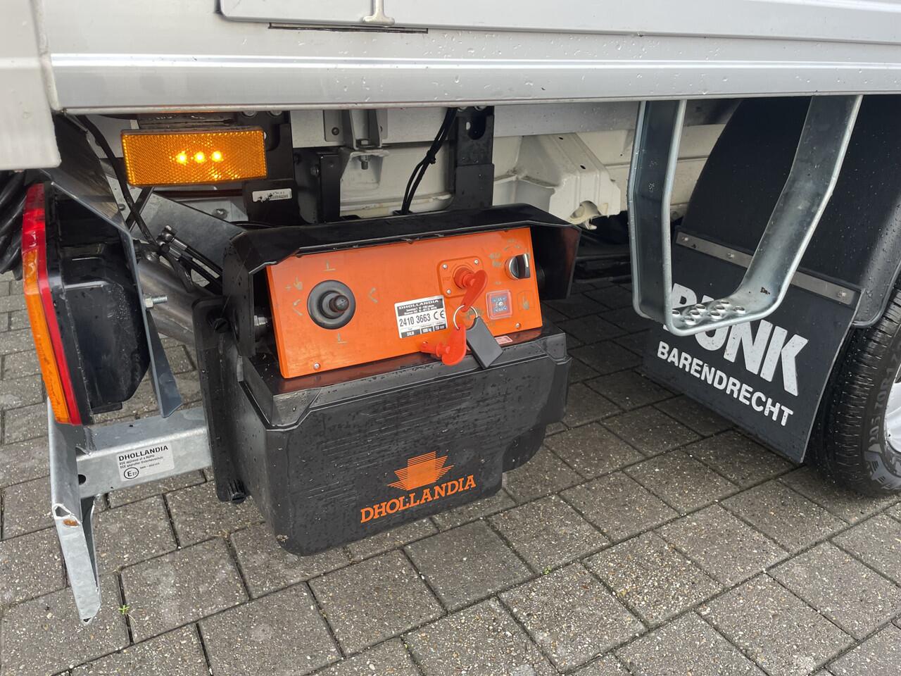 Volkswagen CRAFTER 5t L4 DL 164PK Bakwagen Highline Automaat | 3 zits | Ergo comfort stoel | Navigatie |