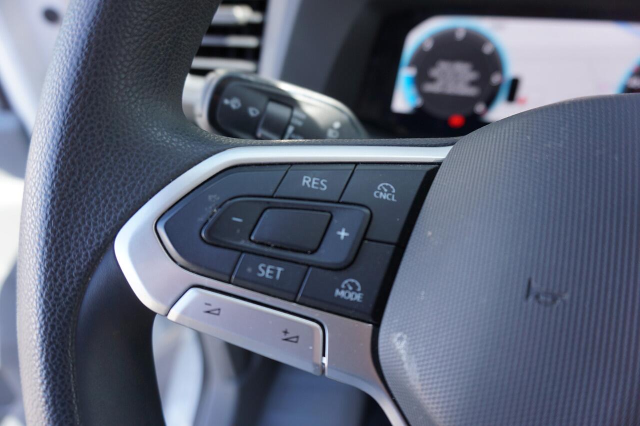 Volkswagen CRAFTER 35 140PK L3H3/L2H2 Apple Carplay Cruise Camera Trekhaak Digitaal Dashboard BPM Vrij