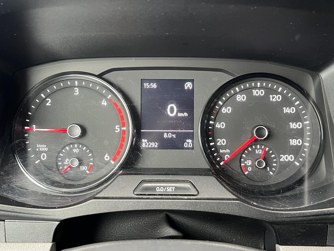 Volkswagen CRAFTER 35 2.0 TDI L4 Comfortline | BAKWAGEN / MEUBELBAK | LAADKLEP