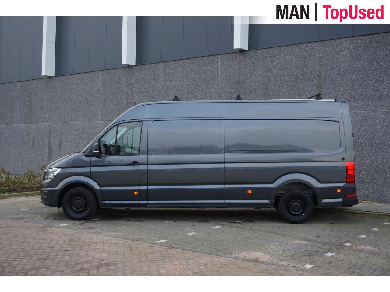 Volkswagen CRAFTER 35 2.0 TDI L4H3 Highline / Trekhaak / 3000KG Trekgewicht / 177 PK / Navigatie / Adaptieve Cruise Control / Apple Carplay / Stoelverwarming