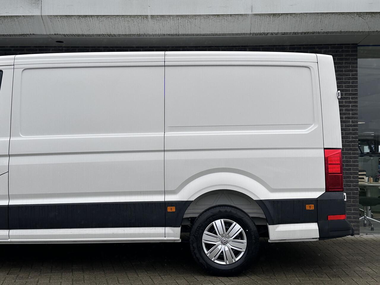 Volkswagen CRAFTER 35 2.0 TDI L3H2 Highline | Camera | Apple CarPlay / Android Auto | E-call