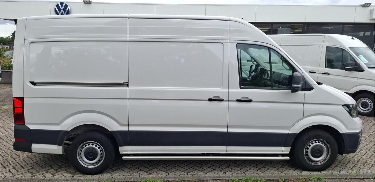 Volkswagen CRAFTER 35 2.0 TDI L3H3 Comfortline 140 pk Automaat / Trekhaak / Navigatie