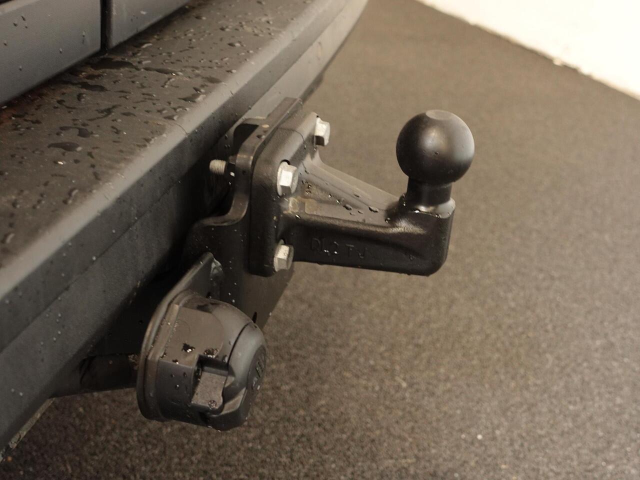 Volkswagen CRAFTER 2.0 TDI 177pk Automaat L3H3 / L2H2 Highline Airco App-connect ACC Camera Trekhaak